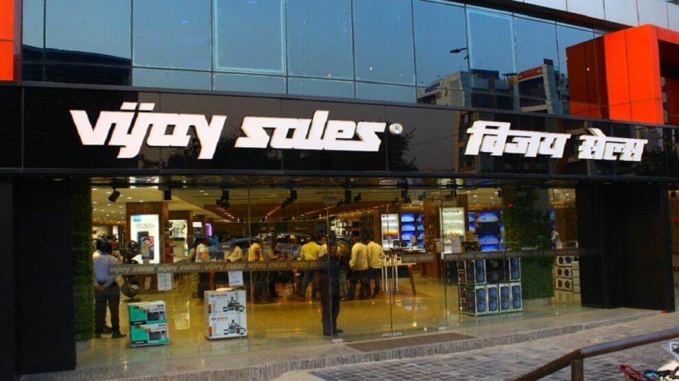 Vijay-Sales-Unveils-Holiday-Season-Sale-with-Exciting-Offers-990x556